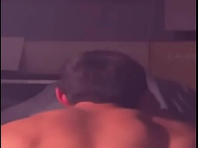 从酒吧回来 兄弟第一次舔我屁眼就忍不住干了我 asian gay sex videos xnxx.com