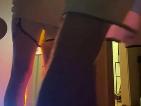 教练对嫩徒弟的严厉惩罚 - 免费版 chinese boyfriend gay porn