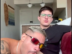 大鸡巴书呆子把骚货屁眼操烂 - 免费 hot best gay porn