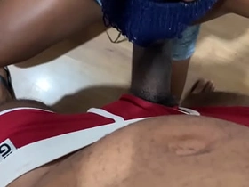 我侄子的朋友发现我是Breno后就想被操 现在天天求着要 笑死 完整版在Xvideos Liberality asian femboy gay porn