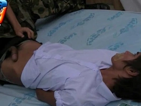 学生仔与军装嫩男下流嬉戏 free pinoy gay porn