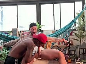 大屌老外猛干黑鬼巨根 japan gay porn sex