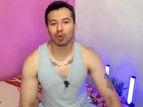 奴隶的每个部位都能发出独特的淫叫 - 卖身男孩 korean careless porn