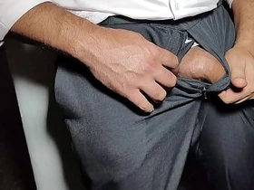 YURI GACHO - 发情的老板当众打飞机射精 - 帅哥在大家面前撸大鸡巴狂射 asia gay sex porn