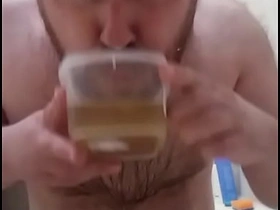 俄罗斯基佬求操 射完还要被尿淋 gay chinese feet porn