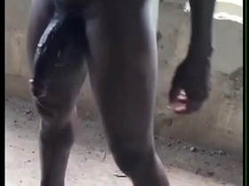 黑壮 gay在烂尾楼里交配 chinese gay porn pissing