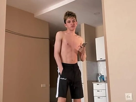 第一部 抓到朋友后狠狠操了他 gay porn hot hairy