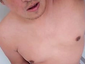 光滑肥仔撸弄未割包皮鸡巴 2025年12月18日 gay chinese cum in ass porn