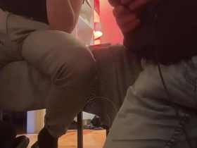 俩素人室友为粉丝直播尿湿裤子 asian big ass gay sex videos