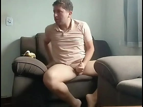 我独自在家听着放克音乐在客厅裸奔 chinese prison have sexual intercourse gay porn