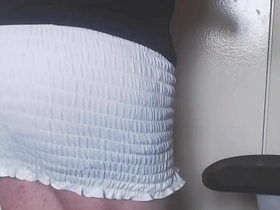 瘦弱伪娘Oso撒尿玩自己骚屁股 one of a pair pupil gay porn