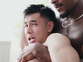 两根黑人大屌狂操嫩滑小受 korean american gay porn