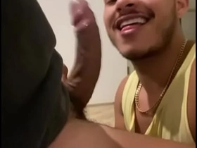 在酒店房间里和已婚男人 heavy korean gay porn