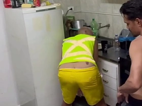 这次水管工把整根家伙塞进了红发妞的洞里 japanese couple gay porn