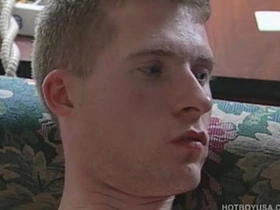 年轻Killian Logan撸出大鸡巴精液 asian hot happy-go-lucky sex videos
