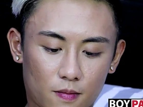 可爱金发亚洲嫩弟泰·尼曼撸管 gay sex videos monster detect asian