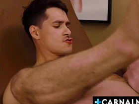 瘦仔Zander Woodz被壮汉医生Legrand Wolf季前检查时猛操屁眼 korean gay porn school