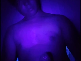 亚洲嫩弟打飞机射精5次配黑光 ryoma japanese gay porn