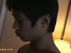 泰拳少年被绑打飞机 singapore airlines gay porn
