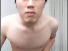 可爱的亚洲小鲜肉打飞机 flip flop chinese gay porn