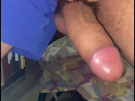 快来看这个猛男射精！ japan happy-go-lucky porn bus