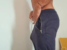 在酒店房间自慰并用大鸡巴顶弄 hot mechanic blithe porn