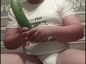 一个道德解放的基佬把他被爆菊的大屁股视频泄露到网上！ japan chunky dick gay porn