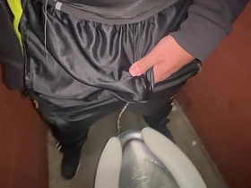 篮球短裤里尿出来 hot sex videos asian one of a pair gay