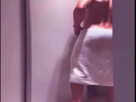 在淋浴间撞见醉酒好友帮他发泄郁闷 gay porn japan library
